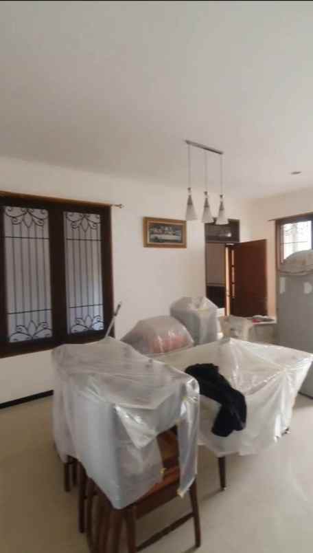 dijual rumah dharmahusada mas