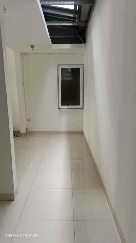 dijual rumah di familia urban rawalumbu bekasi