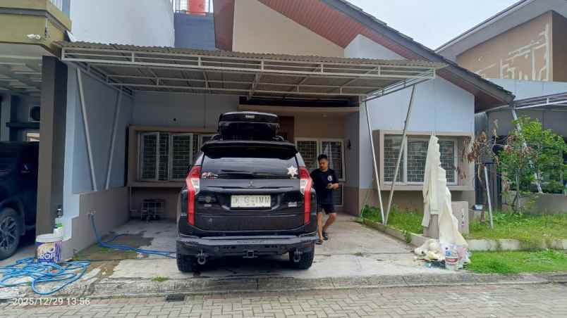 dijual rumah di familia urban rawalumbu bekasi