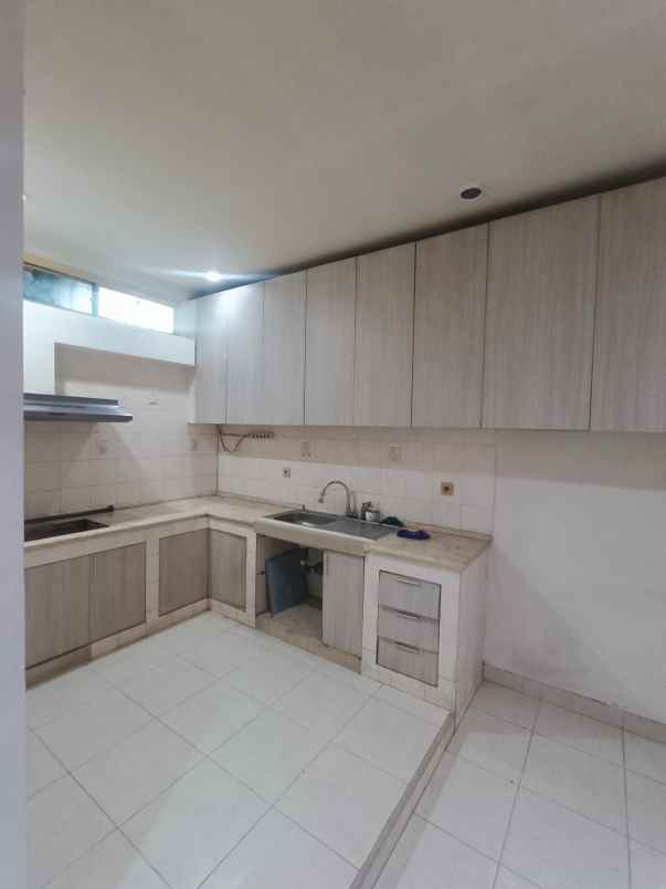 dijual rumah di kalideres permai jakarta barat