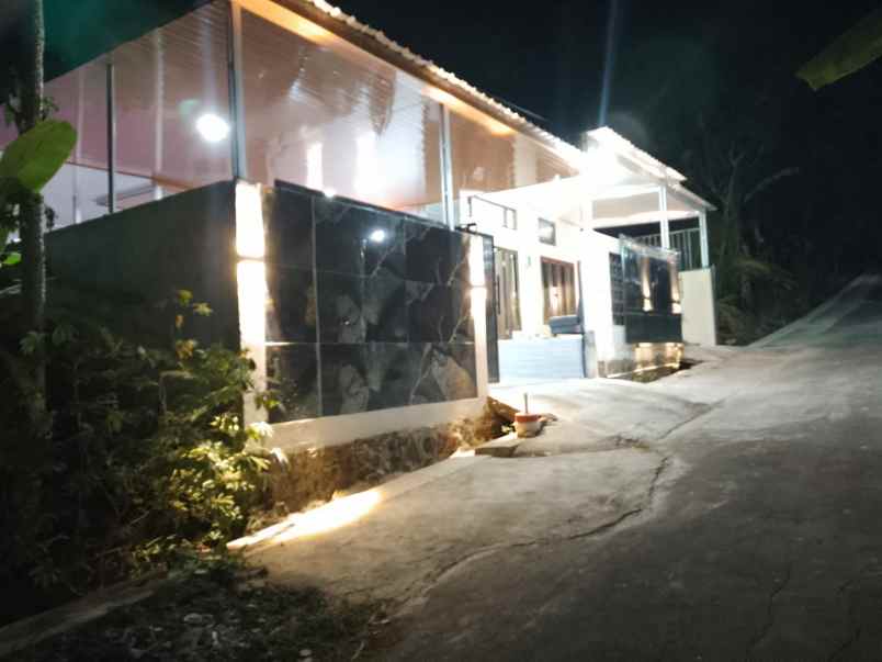 dijual rumah di kec mojogedang kab karanganyar