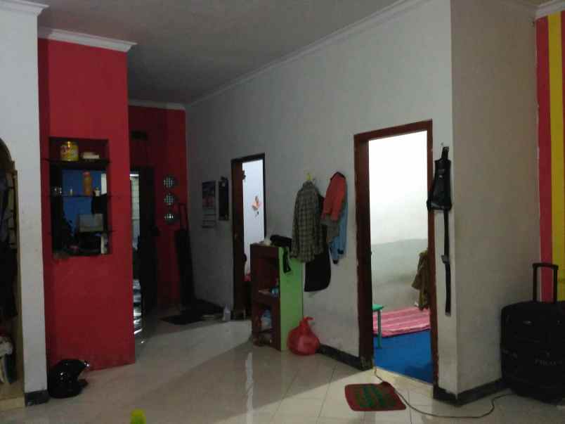 dijual rumah di kelurahan kebonsari jember