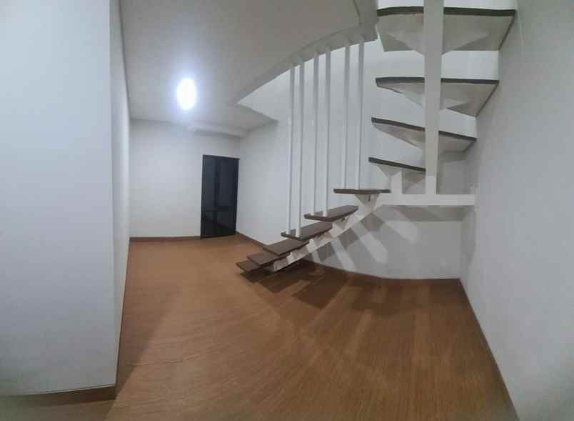 dijual rumah di kota wisata cibubur