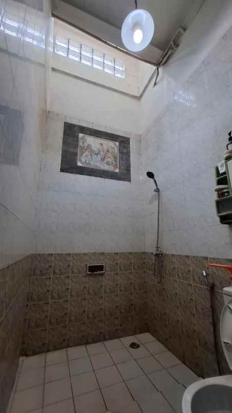 dijual rumah di legenda wisata cibubur
