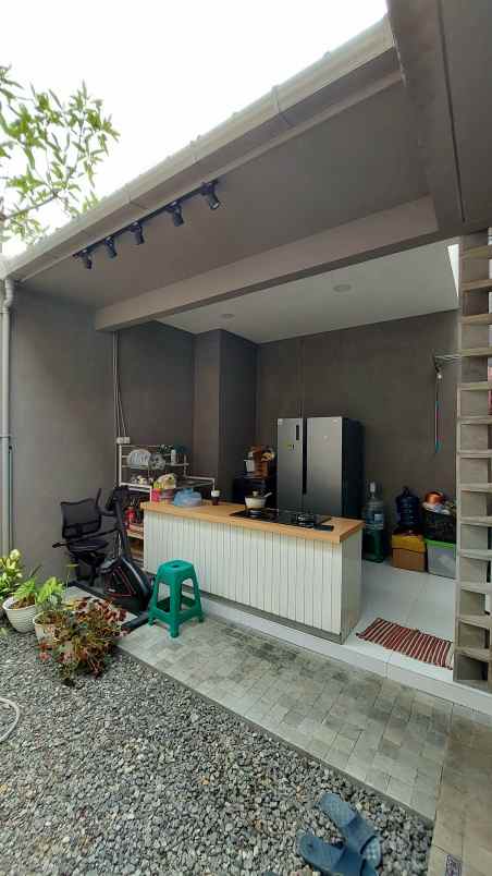 dijual rumah di paradesa cibubur dekat lrt harjamukti