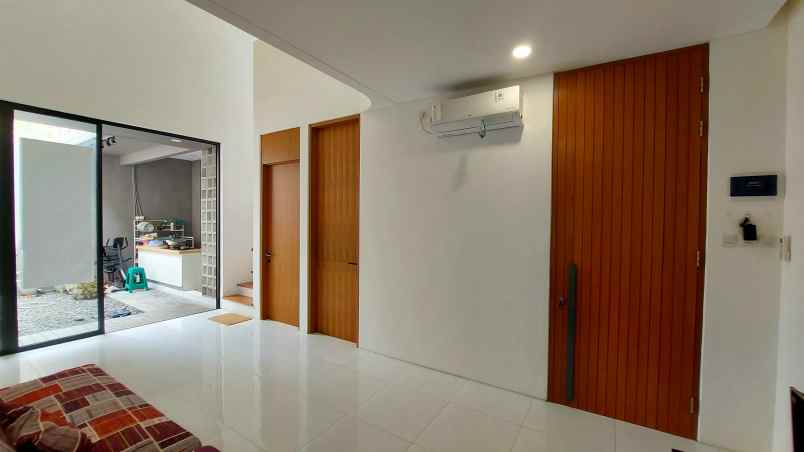 dijual rumah di paradesa cibubur dekat lrt harjamukti