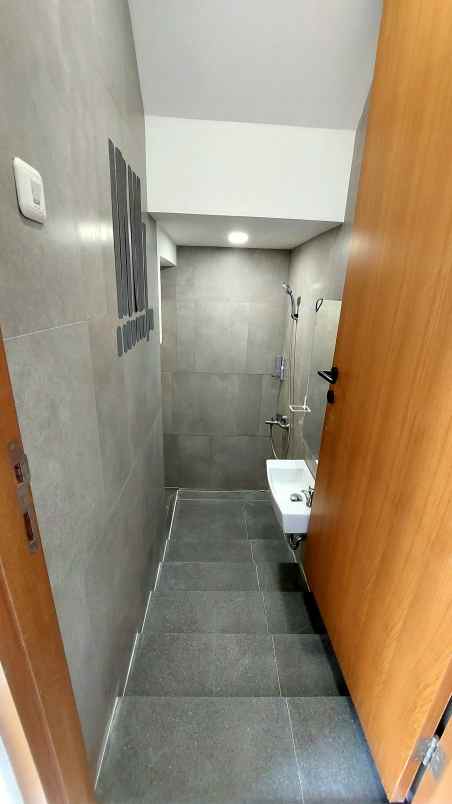 dijual rumah di paradesa cibubur dekat lrt harjamukti