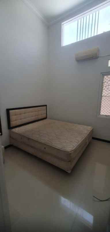 dijual rumah dian regency