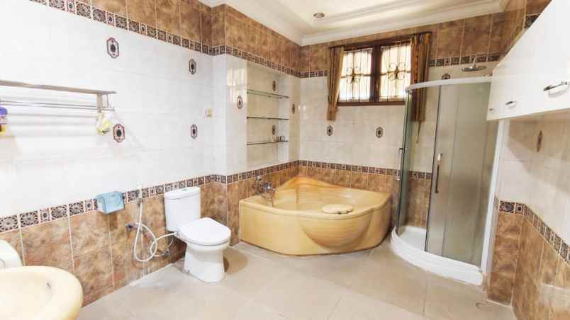 dijual rumah dukuh bima buana lambangsari