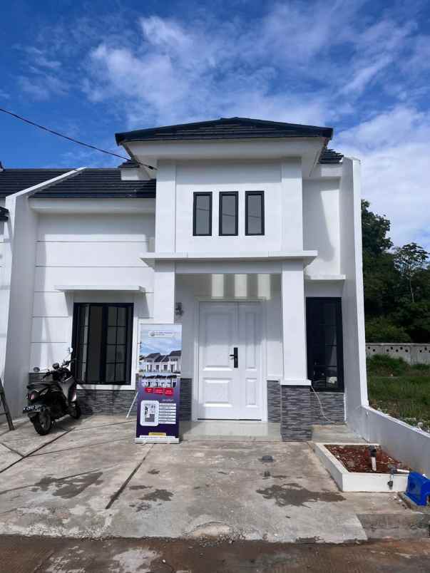 dijual rumah eropa klasik deket tol sawangan