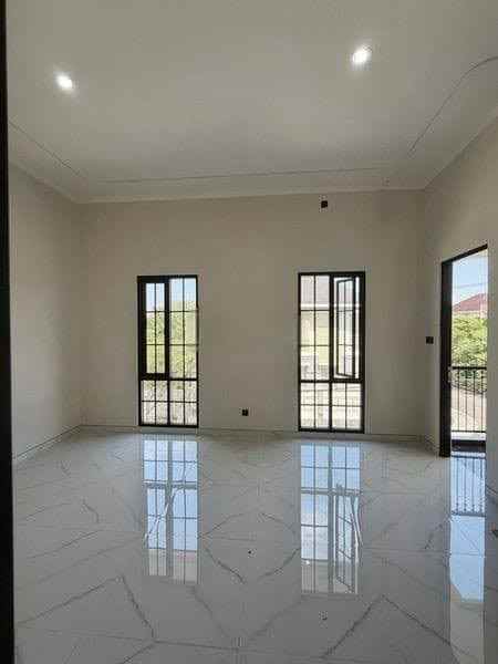 dijual rumah galaxy bumi permai araya