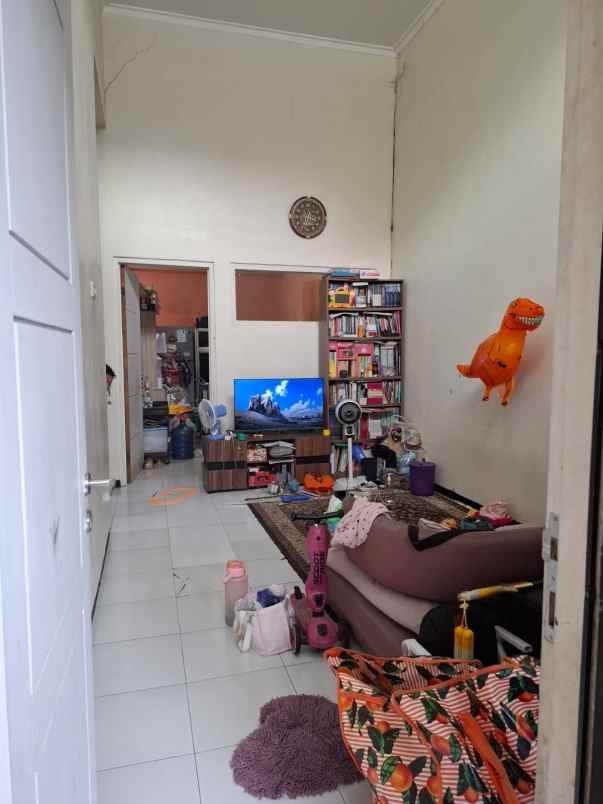 dijual rumah gayungan