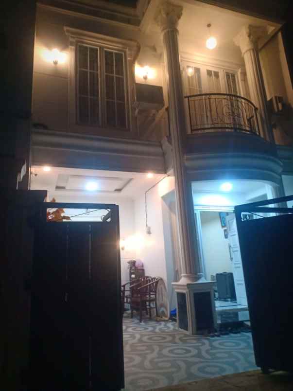 dijual rumah gdc kel kalibaru kec cilodong depok