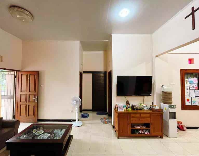 dijual rumah graha estetika tembalang