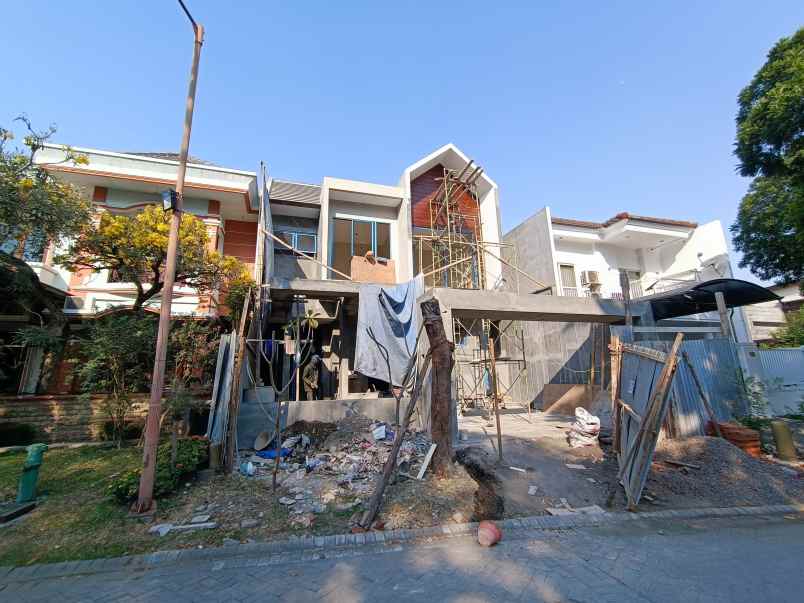 dijual rumah graha famili blok r surabaya