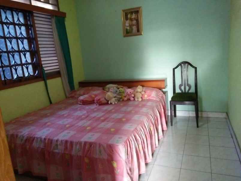 dijual rumah grand kota bintang