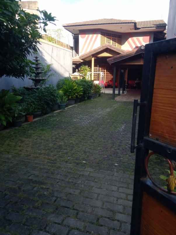 dijual rumah grand kota bintang