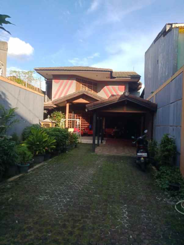 dijual rumah grand kota bintang