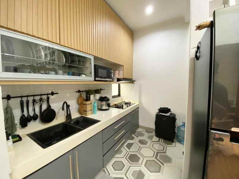 dijual rumah green ratna residence