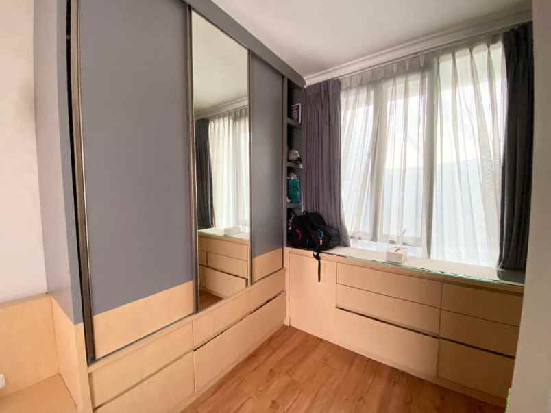 dijual rumah green ratna residence