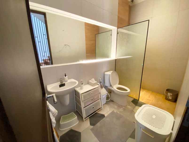 dijual rumah green ratna residence