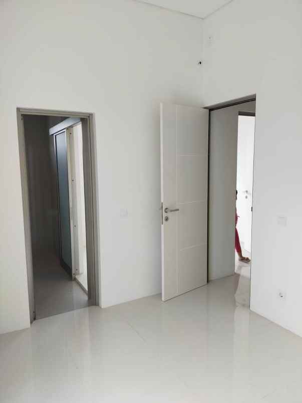 dijual rumah greenland residen