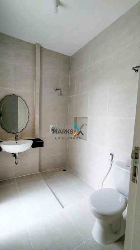 dijual rumah greenville babatan pantai kenjeran