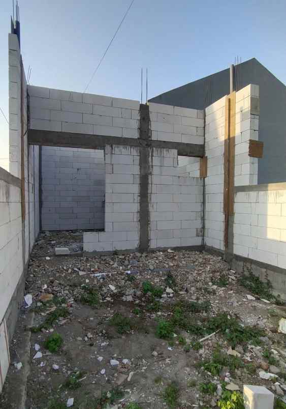 dijual rumah gunung anyar surabaya