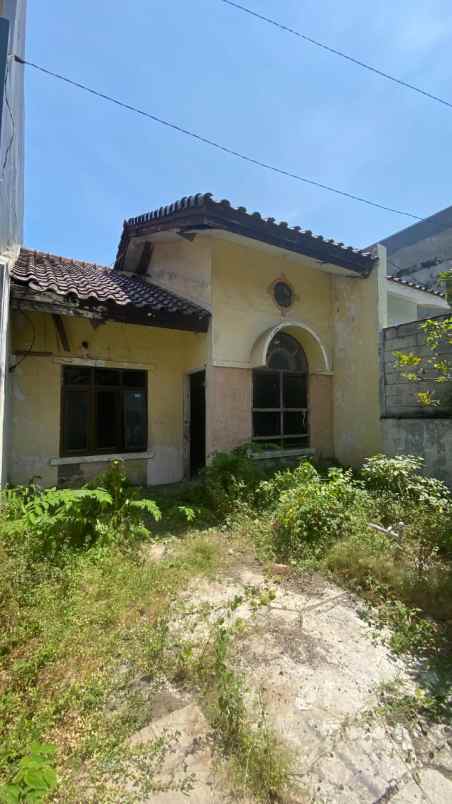 dijual rumah hitung tanah di purimas rungkut wonorejo