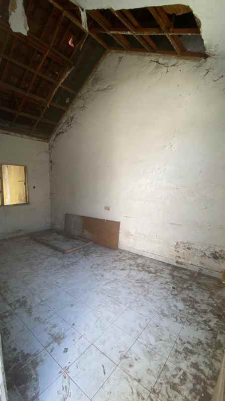 dijual rumah hitung tanah di purimas rungkut wonorejo