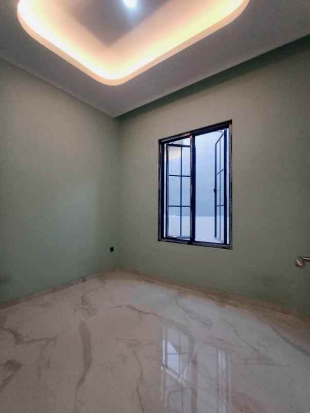 dijual rumah jagakarsa jakarta selatan