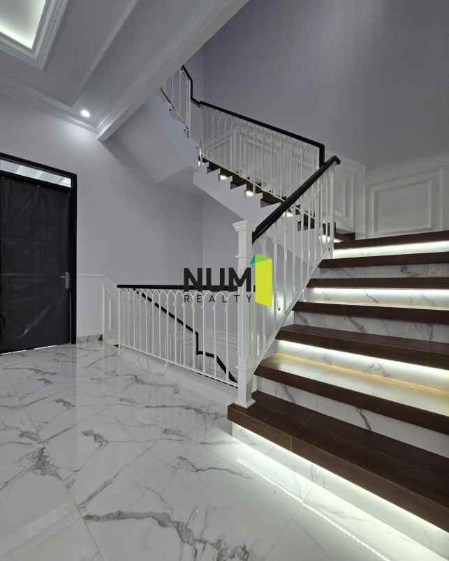 dijual rumah jagakarsa jakarta selatan