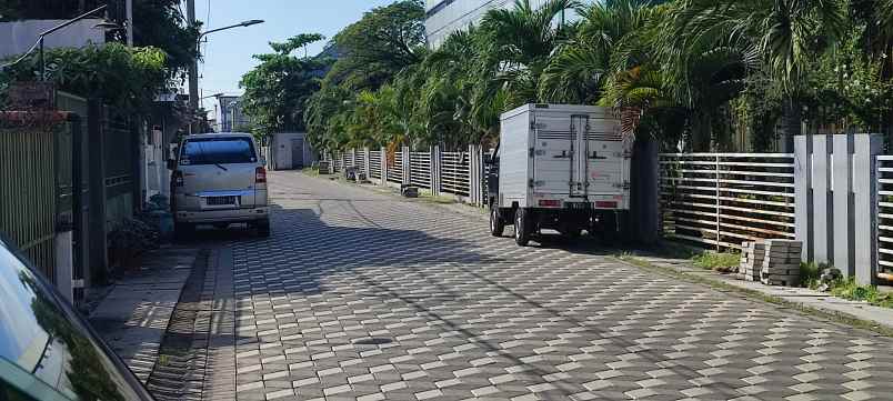 dijual rumah jalan aries