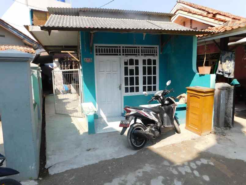 dijual rumah jalan bojong renged