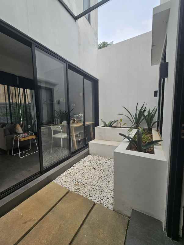 dijual rumah jalan duren rangkapan jaya