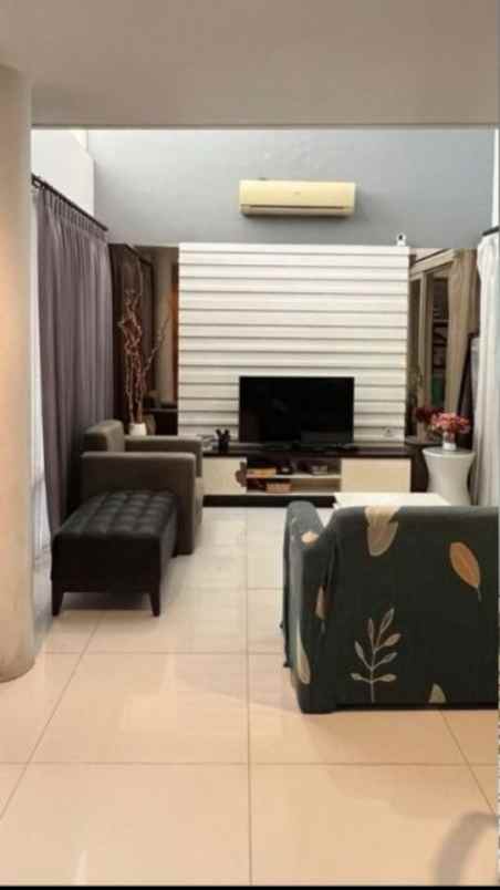dijual rumah jalan forest mansion