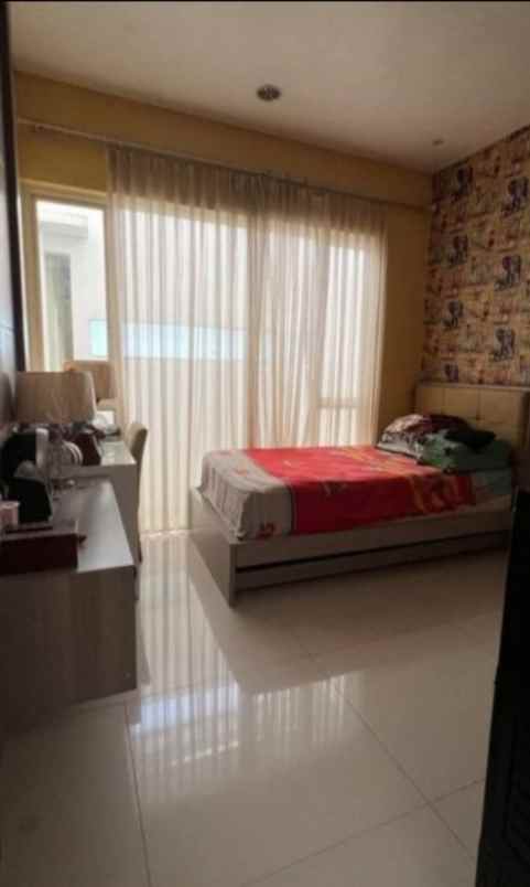 dijual rumah jalan forest mansion