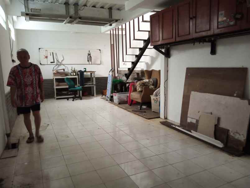 dijual rumah jalan jaticempaka