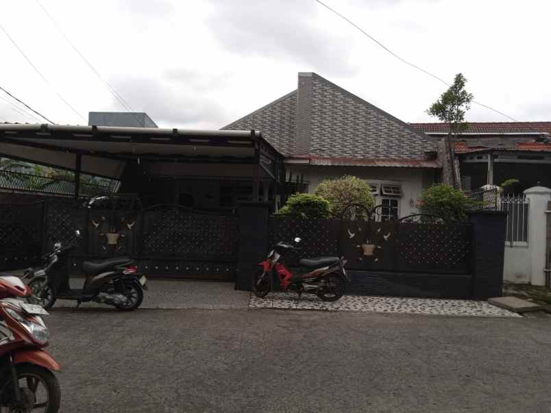 dijual rumah jalan jaticempaka