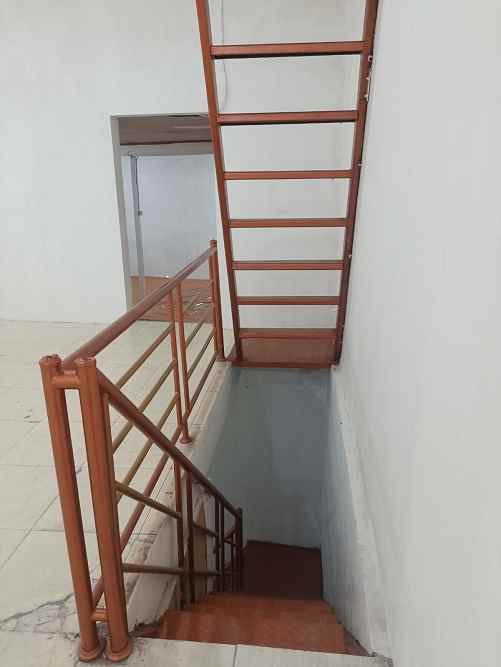 dijual rumah jalan krendang barat