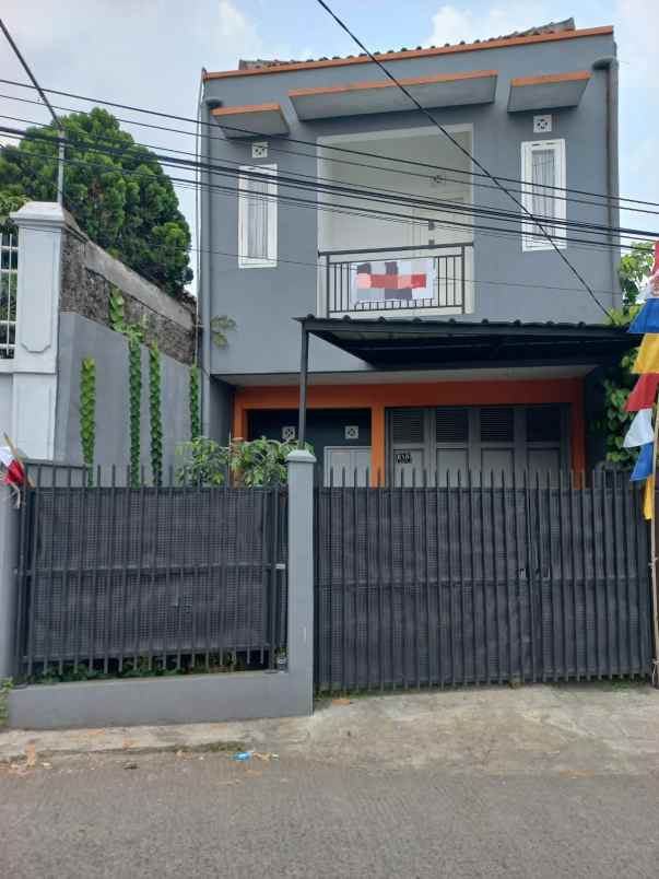 dijual rumah jalan mekarwangi