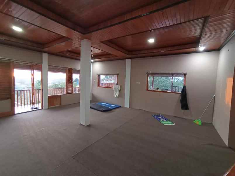 dijual rumah jalan merpati rawamakmur