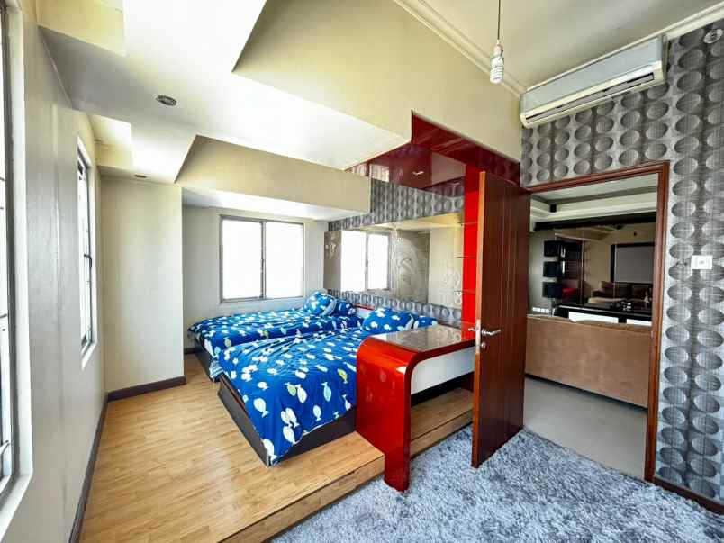 dijual rumah jalan pakuwon indah