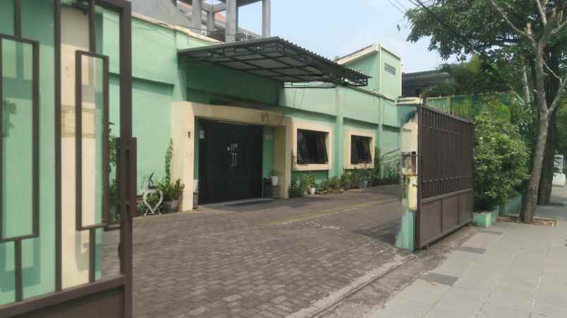 dijual rumah jalan raya ahmad yani