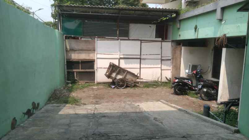 dijual rumah jalan raya ahmad yani