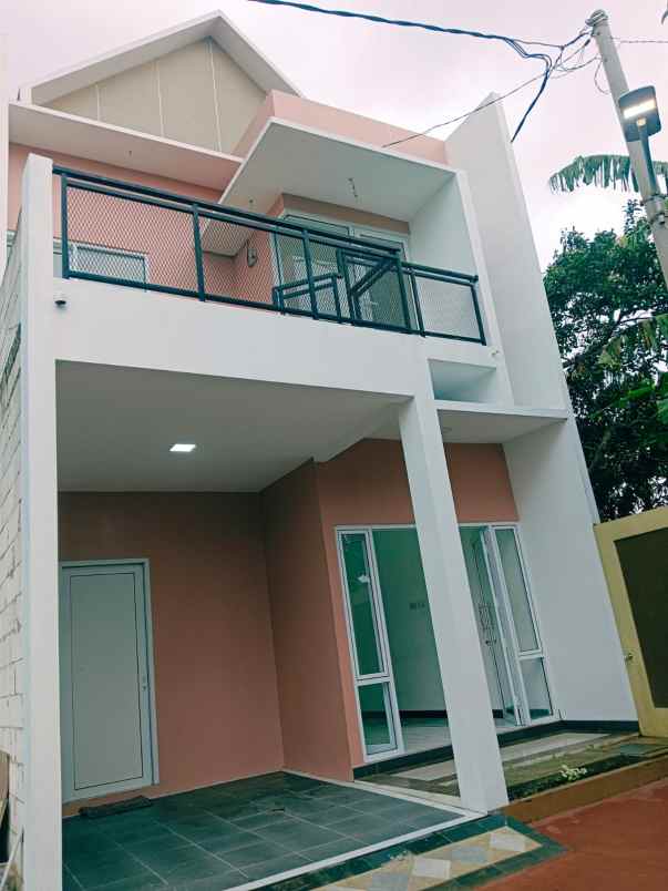 dijual rumah jalan raya curug bojongsari