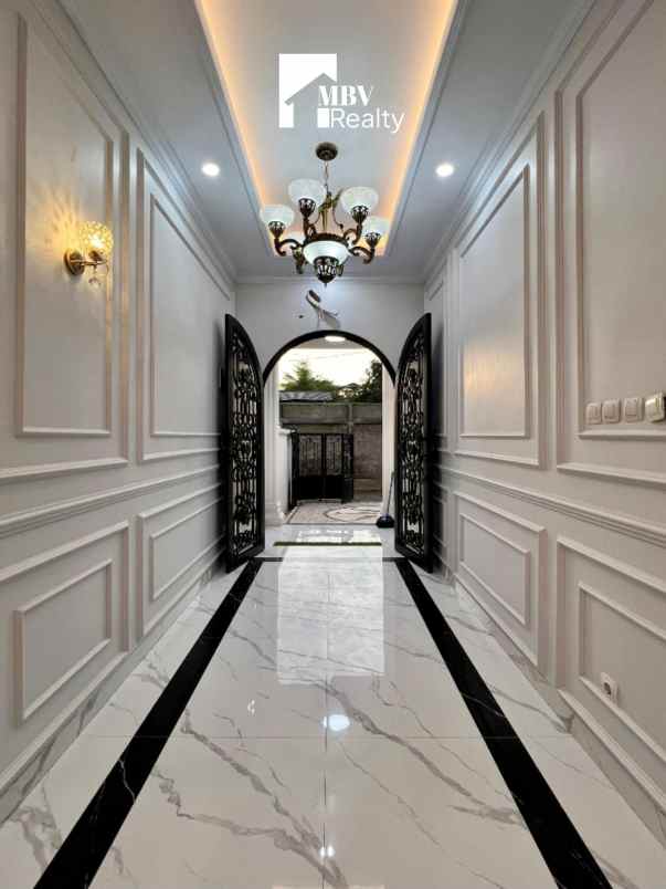 dijual rumah jalan raya kahfi jagakarsa