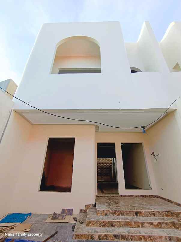 dijual rumah jalan raya kelapa dua