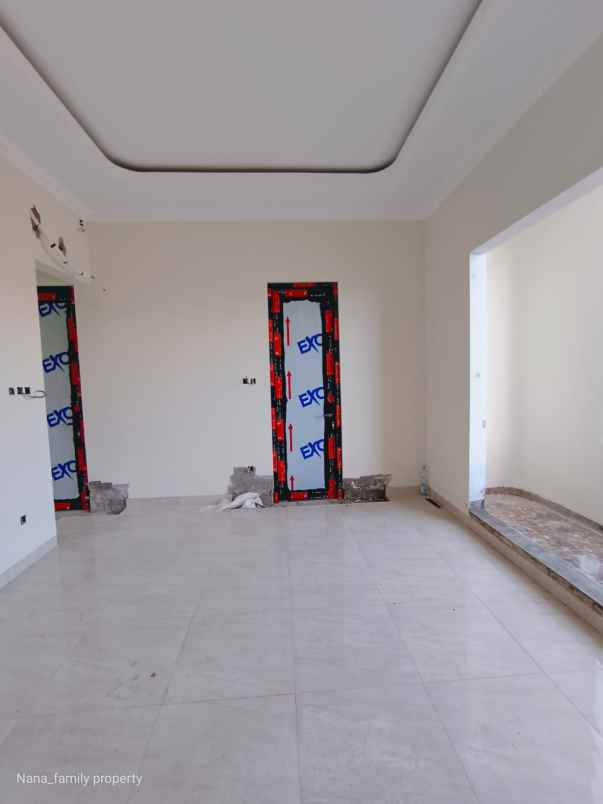 dijual rumah jalan raya kelapa dua