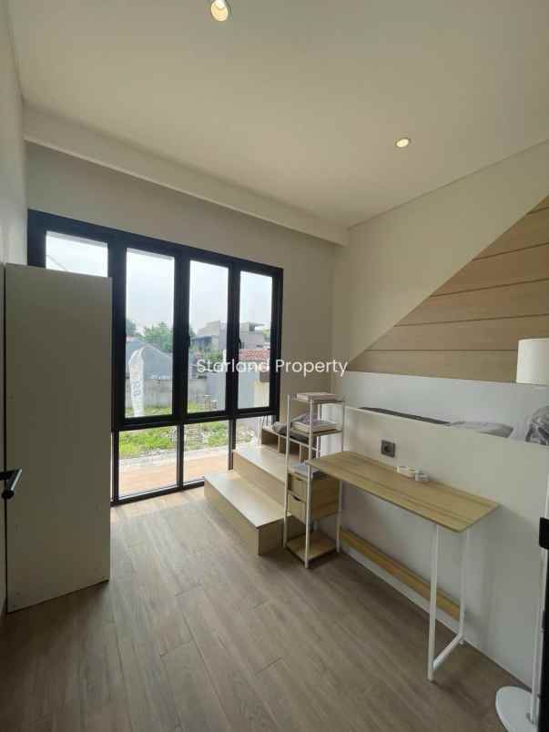 dijual rumah jalan raya lengkong bsd